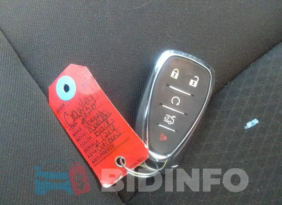 1G1ZG5ST2LF085960 Photo# 11