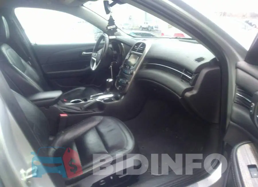 1G11F5SLXFF149912 Photo# 5