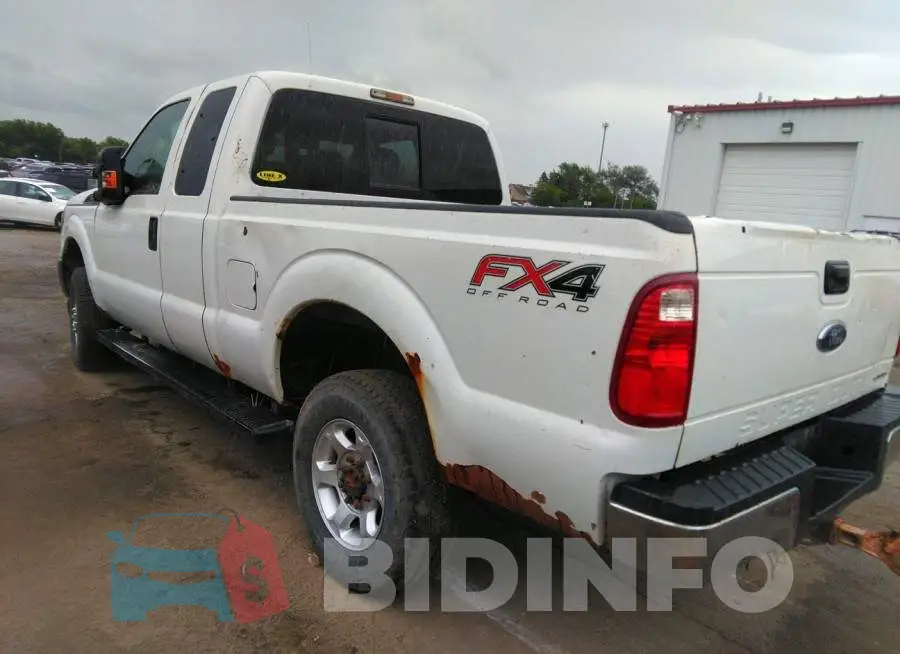 1FT7X2B68FEC72900 Photo# 3