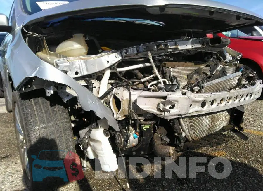 1FMCU0J95HUE37152 Photo# 6