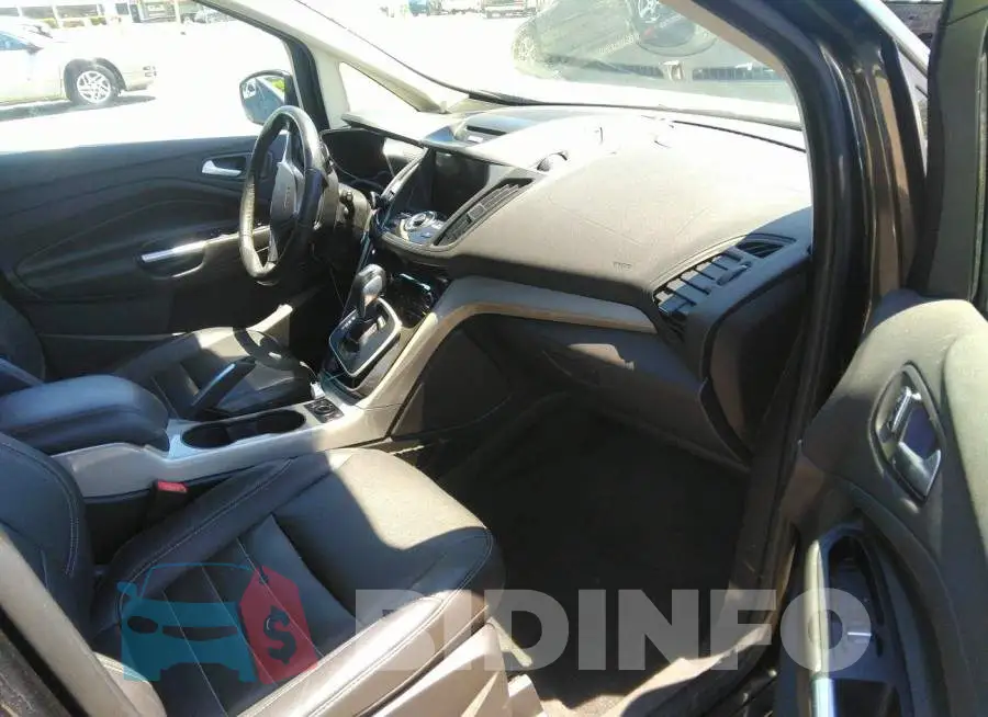 1FADP5CU9GL103215 Photo# 5