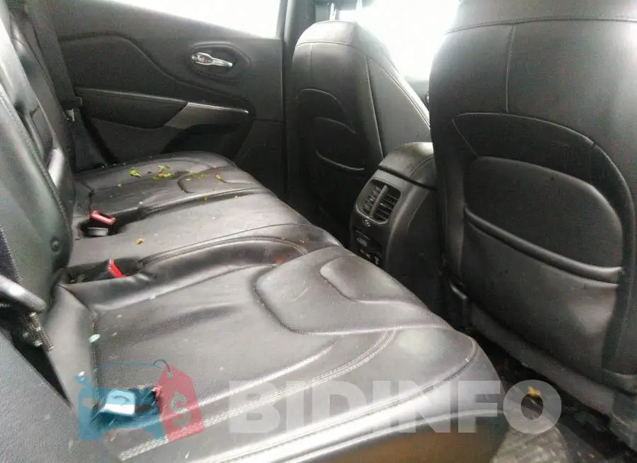 1C4PJMDX5KD382872 Photo# 8