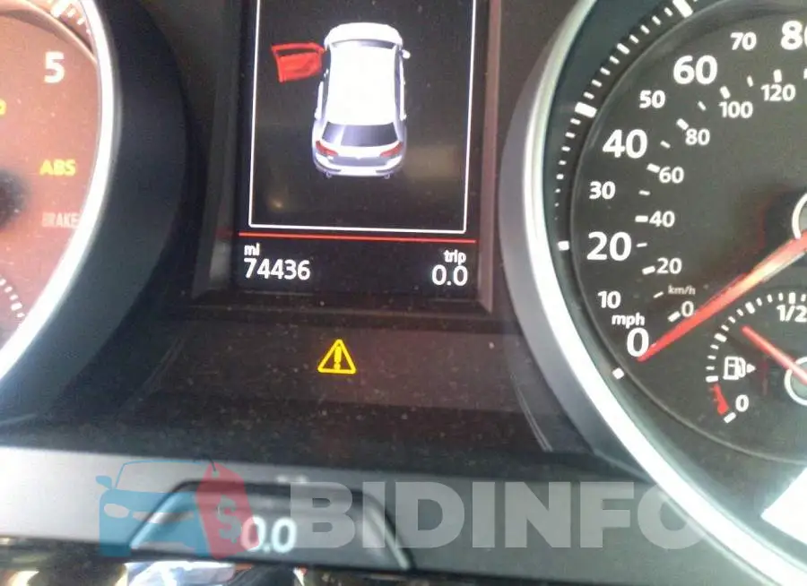 3VW6T7AU1KM004177 Photo# 7