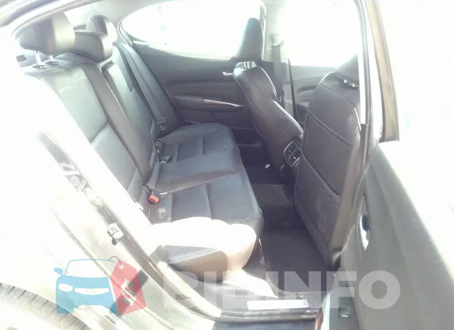 19UUB2F56GA010757 Photo# 8