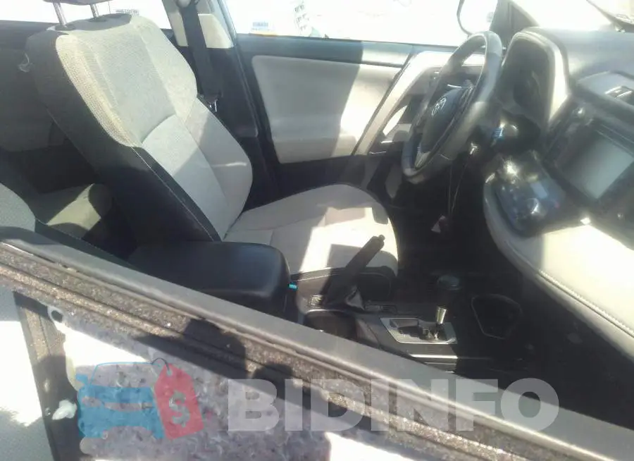 2T3RFREV7JW711447 Photo# 5