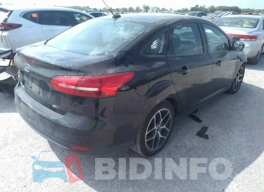1FADP3H26JL251762 Photo# 4