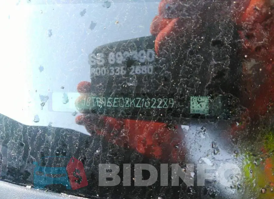 1GTP9EED8KZ162289 Photo# 9