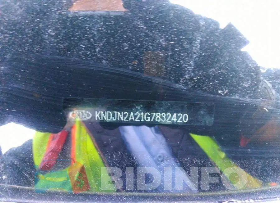 KNDJN2A21G7832420 Photo# 9