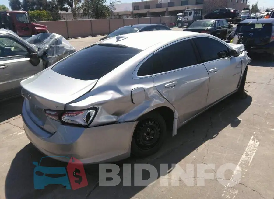 1G1ZD5ST3LF089959 Photo# 4