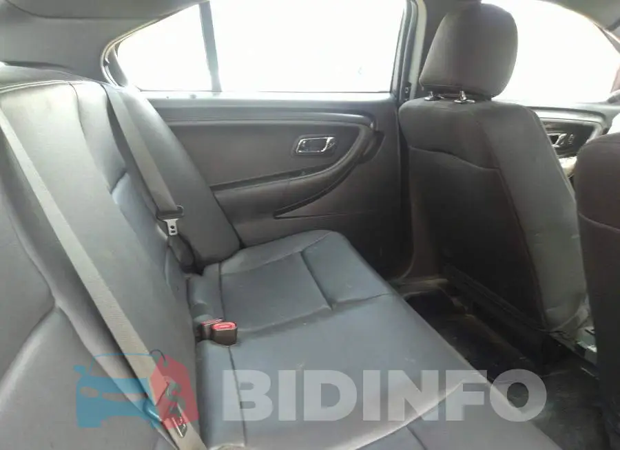 1FAHP2MK9KG102872 Photo# 8