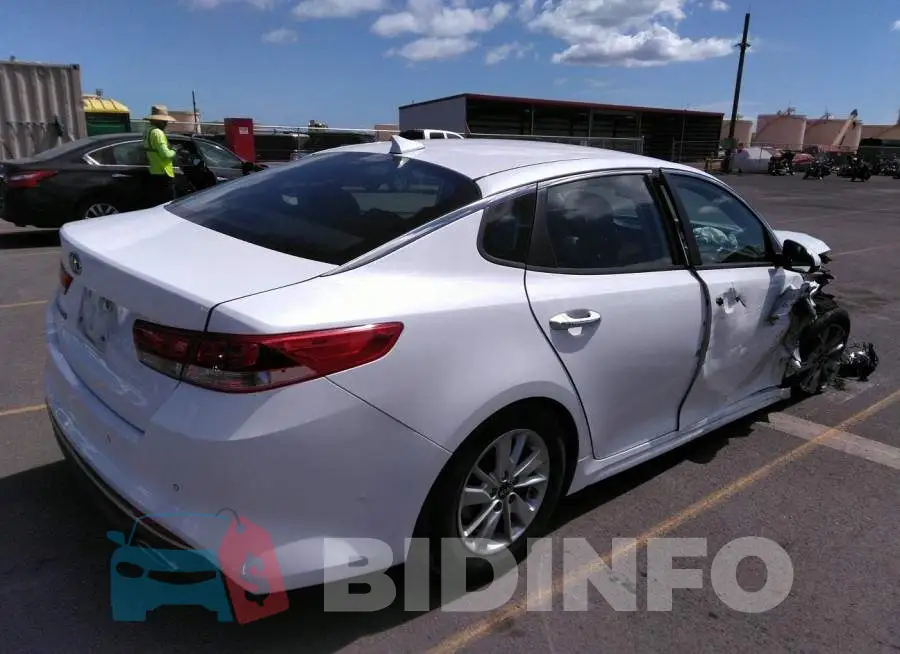 5XXGT4L39GG067840 Photo# 4