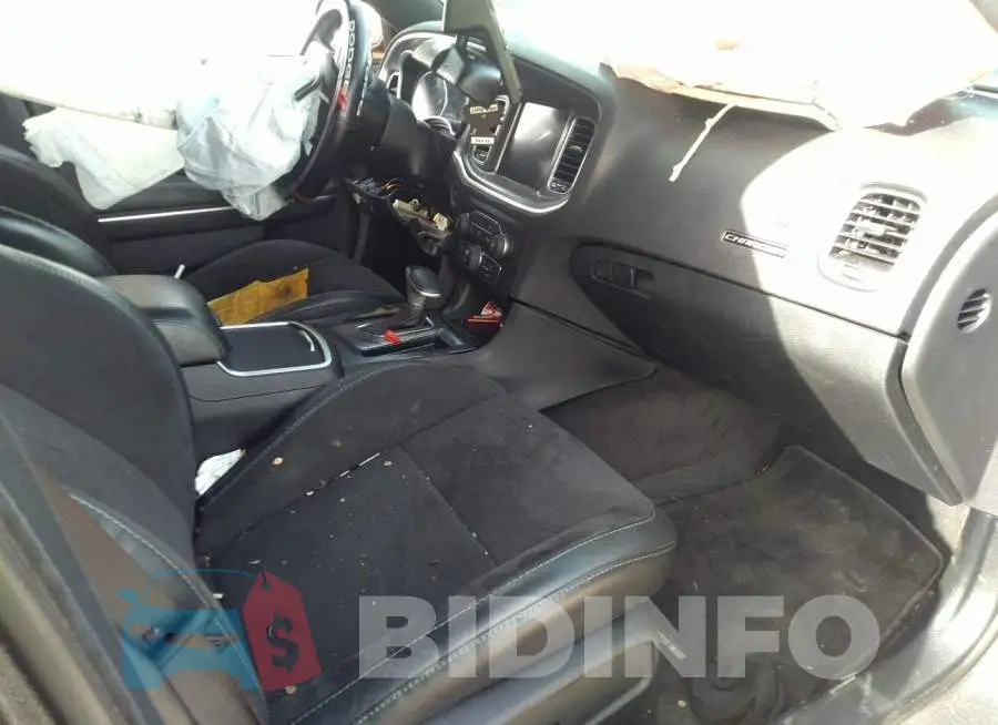 2C3CDXCT4FH907083 Photo# 5