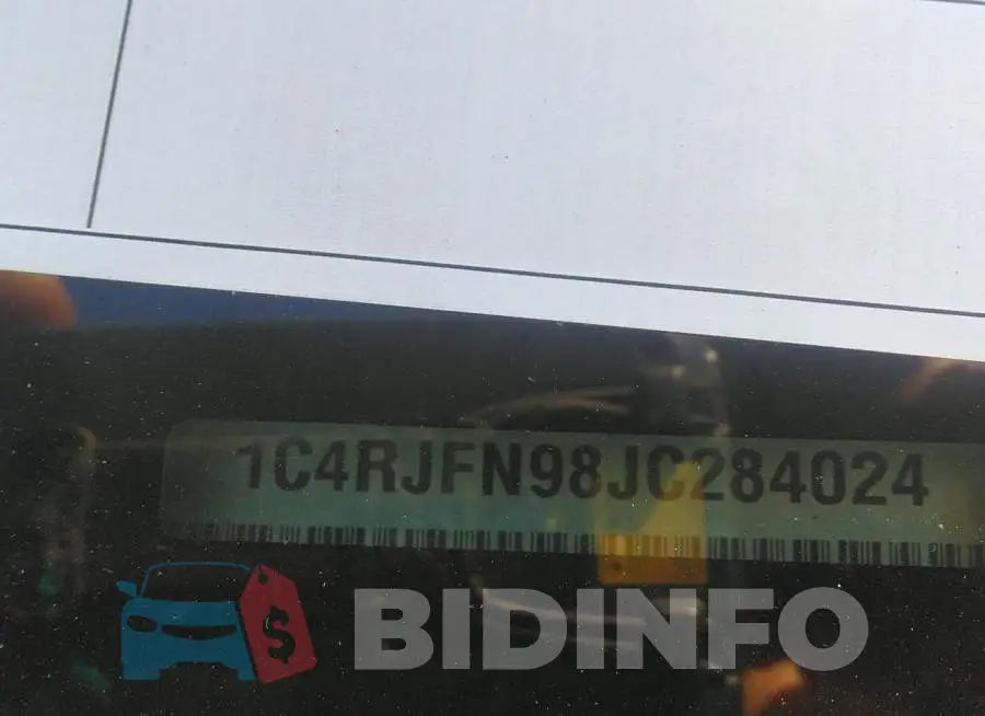 1C4RJFN98JC284024 Photo# 9