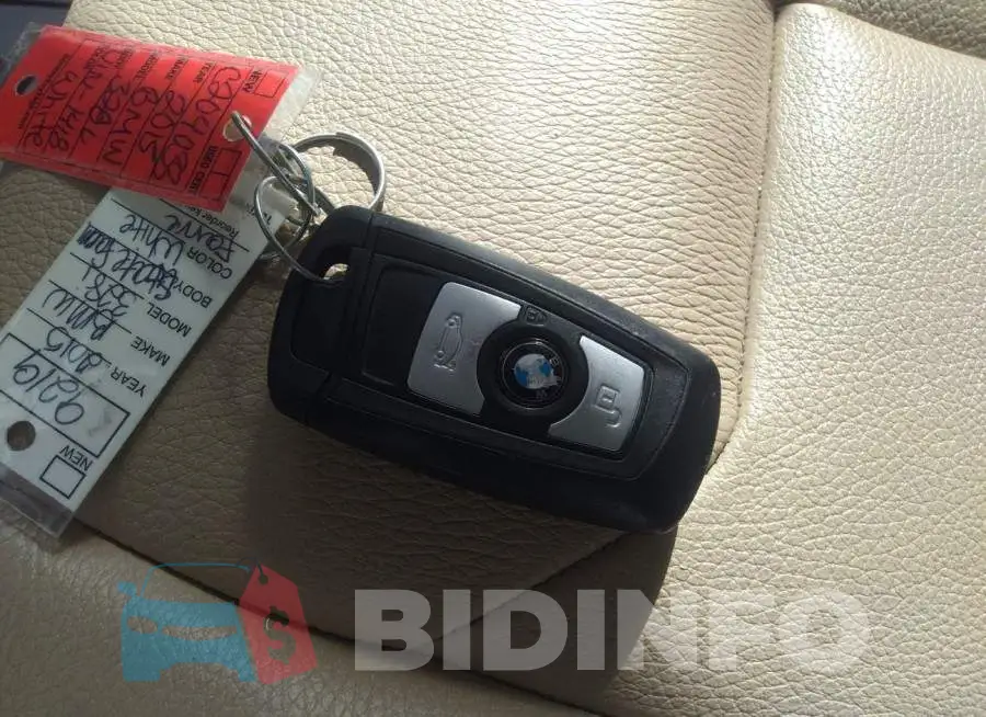 WBA3A5G55FNS91418 Photo# 11