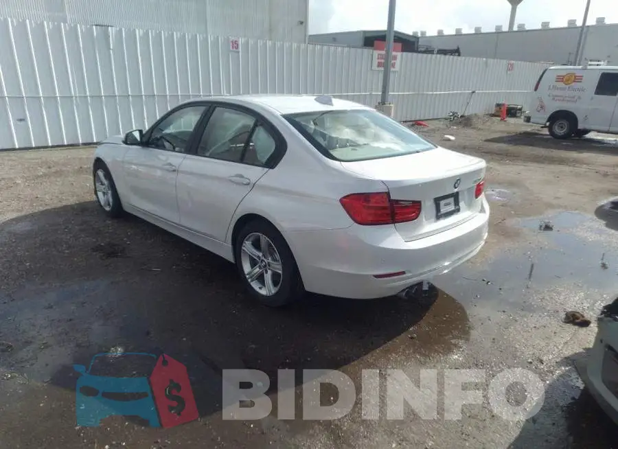 WBA3A5G55FNS91418 Photo# 3