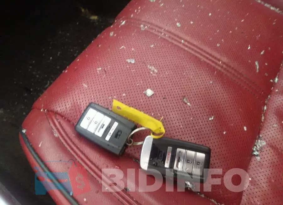 19UUB1F60KA003427 Photo# 11