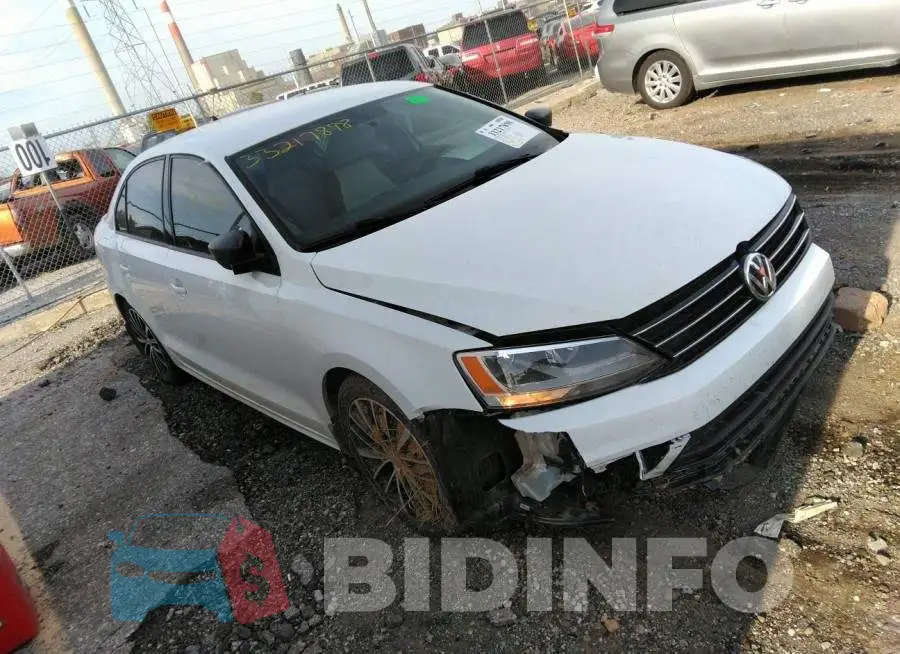 3VWB17AJ1GM416455 Photo# 1