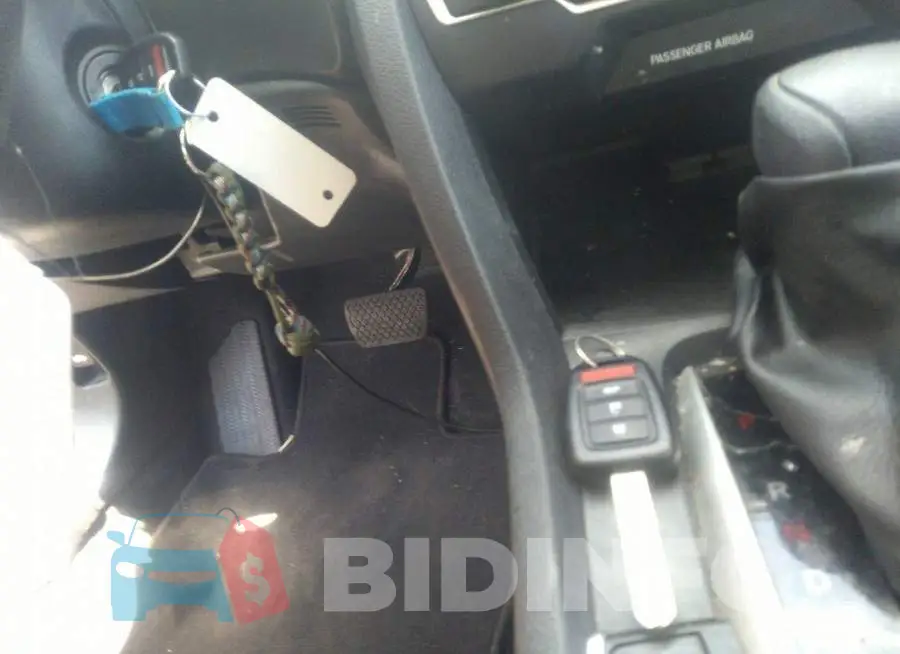 19XFC2F50JE042645 Photo# 11