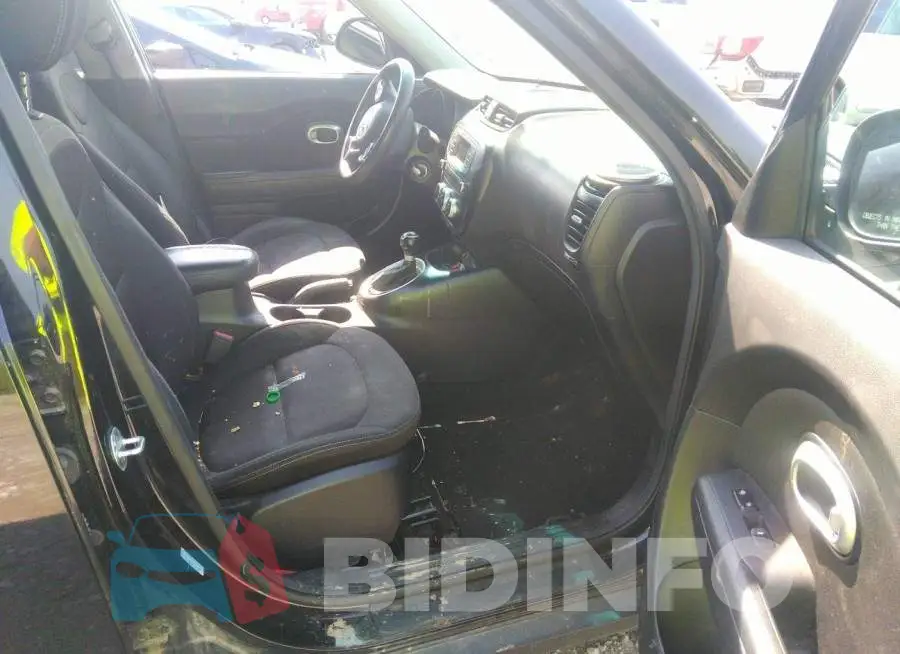 KNDJN2A24G7404549 Photo# 5