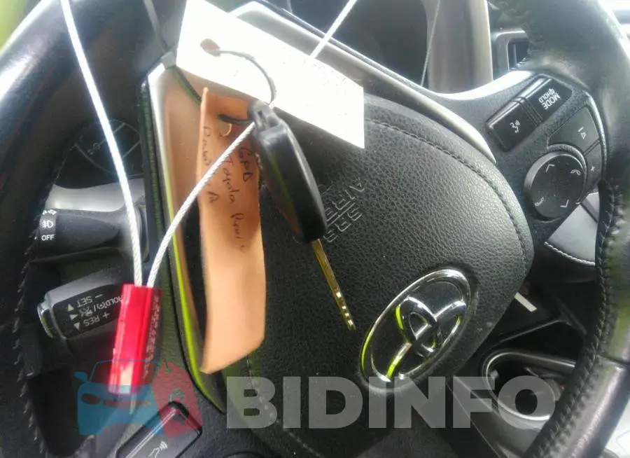 JTMRFREV0HJ114262 Photo# 11
