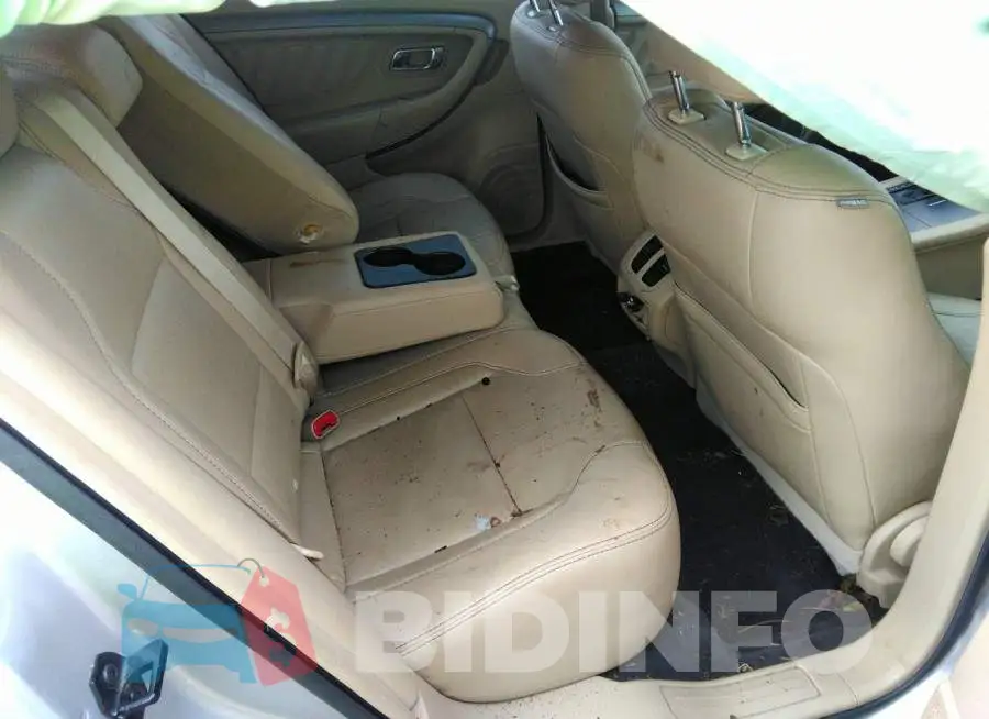 1FAHP2E89FG140675 Photo# 8