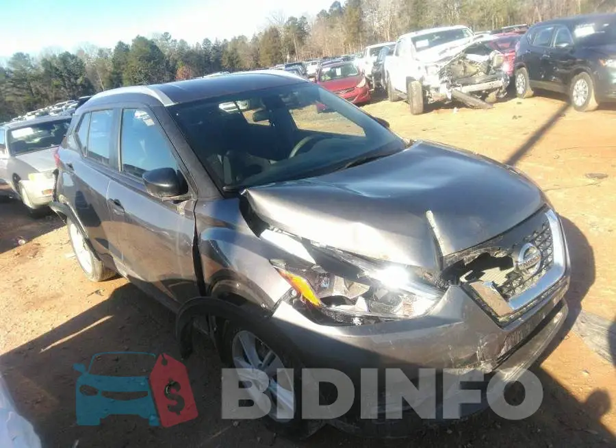 3N1CP5CU6JL500109 Photo# 1