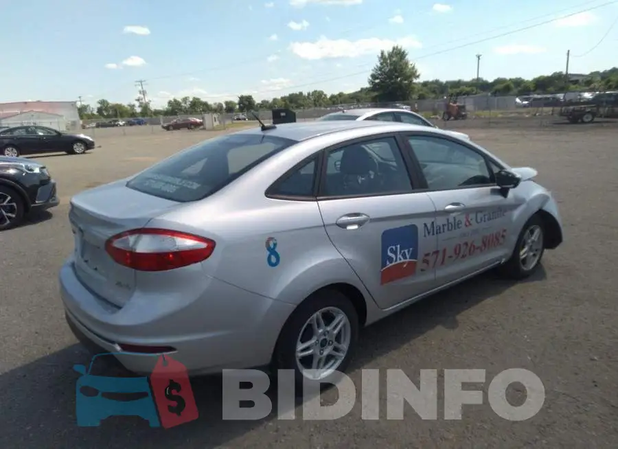 3FADP4BJXJM108768 Photo# 4