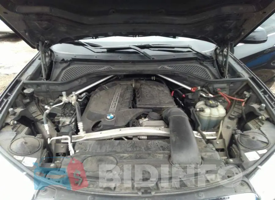 5UXKR0C51H0V68841 Photo# 10