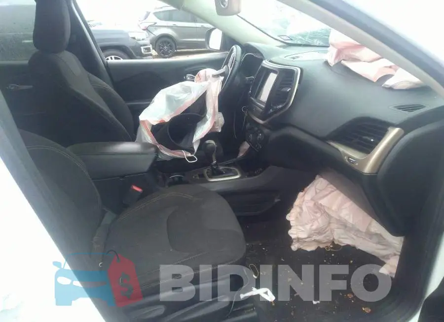 1C4PJLCS6GW303026 Photo# 5