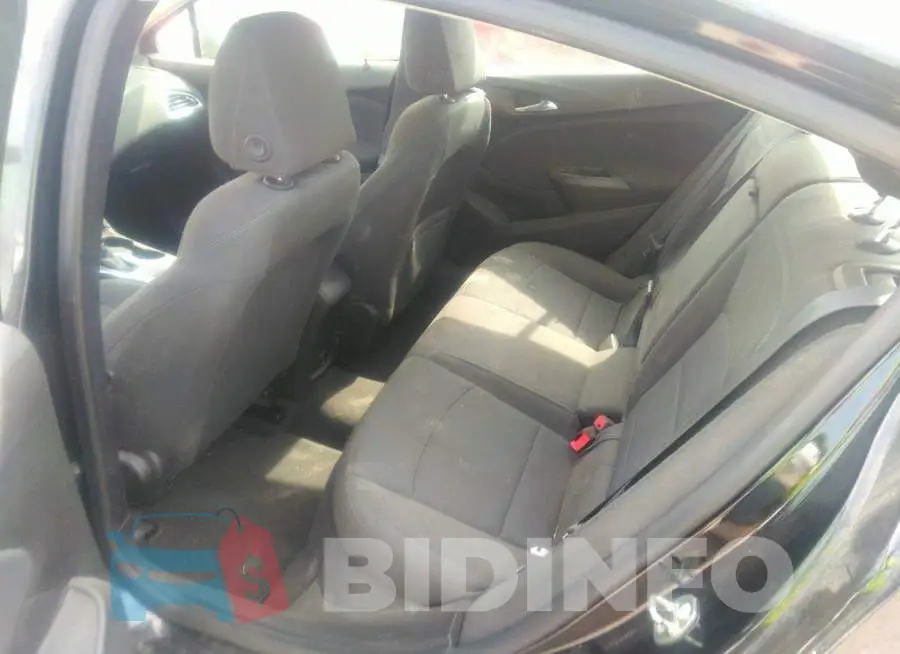 1G1BE5SMXJ7111082 Photo# 8