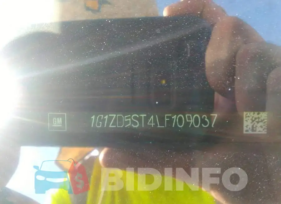 1G1ZD5ST4LF109037 Photo# 9