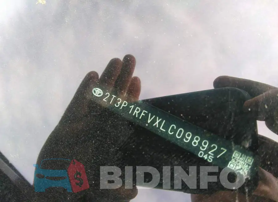 2T3P1RFVXLC098927 Photo# 9