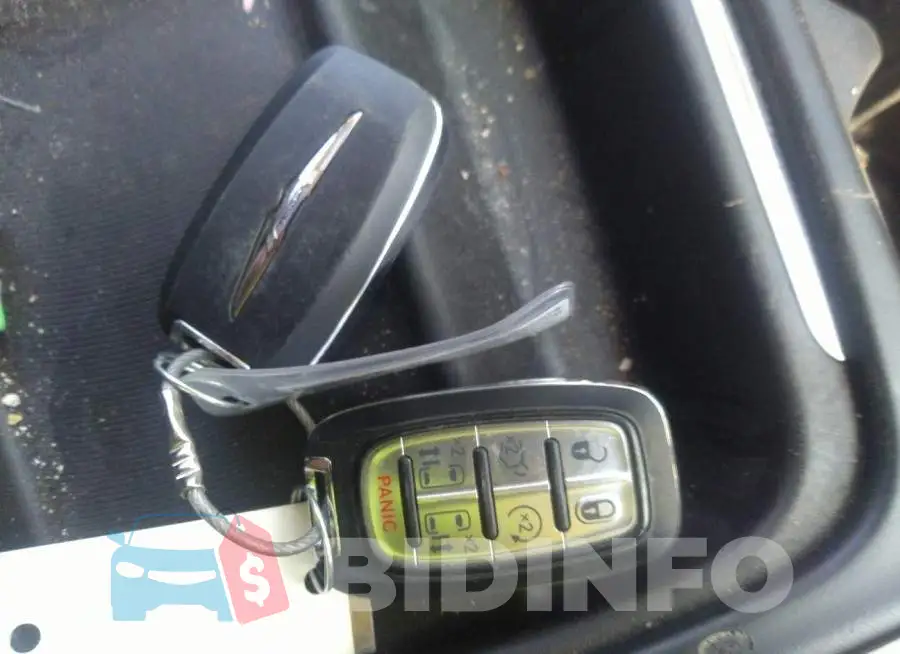 2C4RC1DG1LR257030 Photo# 11