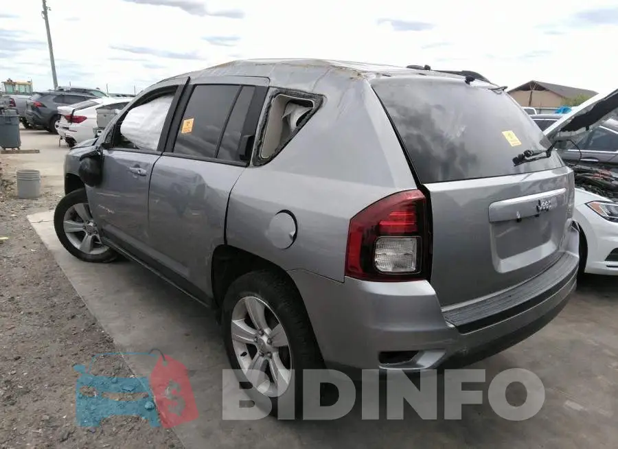 1C4NJCBA8GD553170 Photo# 3