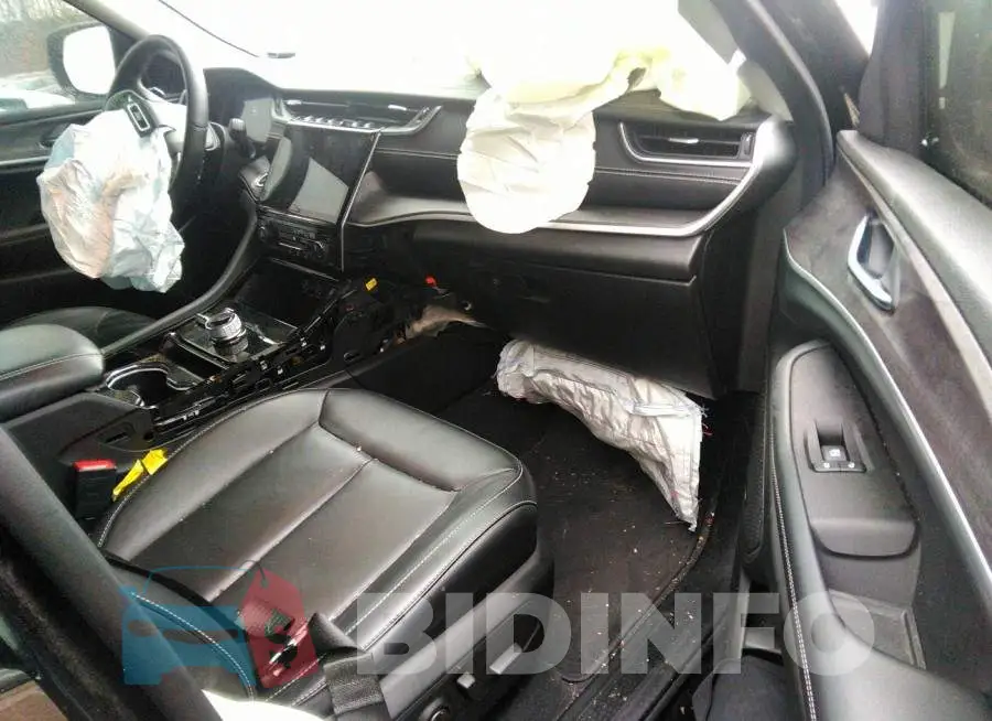 1C4RJKBG9M8150691 Photo# 5