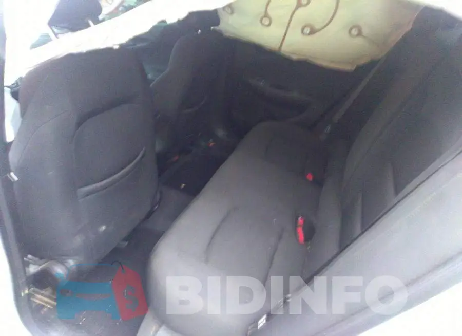 1G1ZB5ST5MF042777 Photo# 8