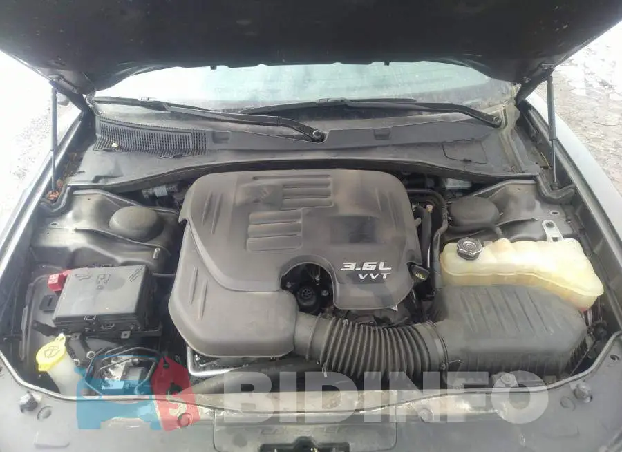 2C3CDXJG7JH292897 Photo# 10