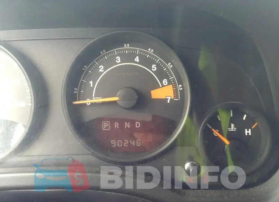 1C4NJRBB1HD181362 Photo# 7
