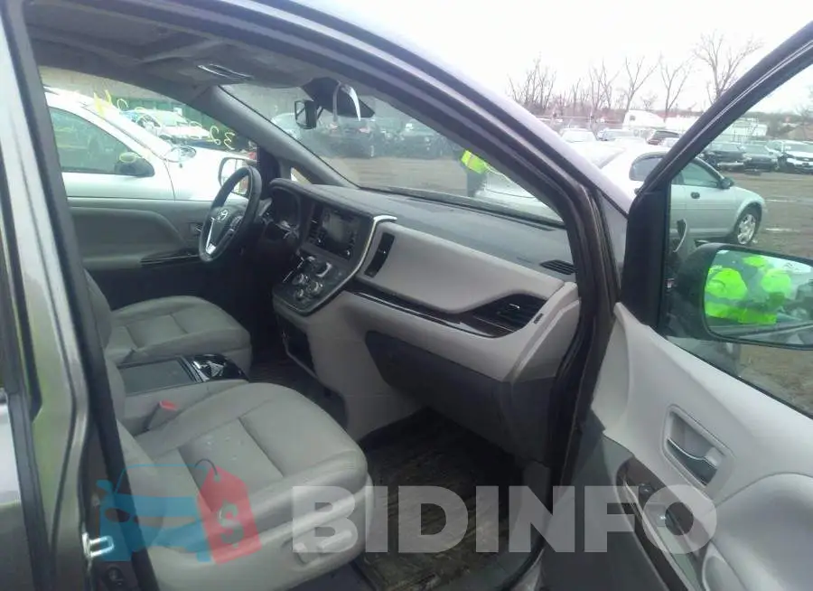 5TDYZ3DC1LS032049 Photo# 5
