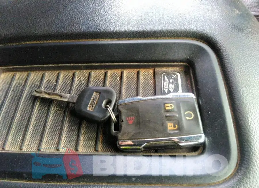 1GT12TE82GF193094 Photo# 11
