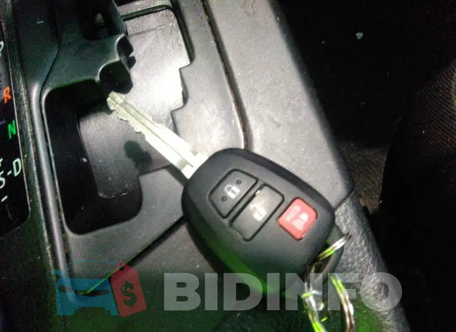2T3BFREV4JW708247 Photo# 11