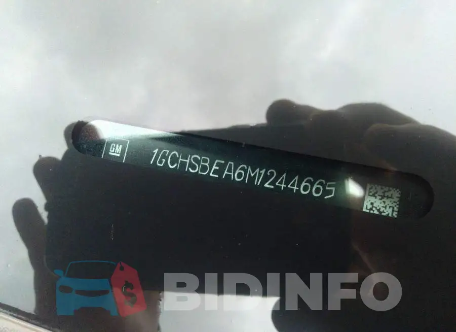 1GCHSBEA6M1244665 Photo# 9