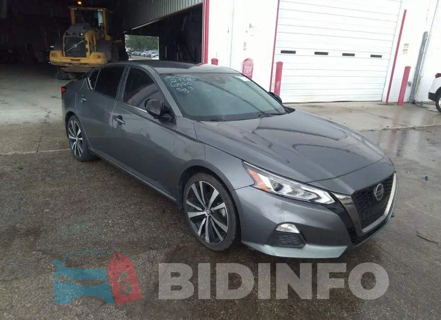 1N4BL4CV7LC180973 Photo# 1