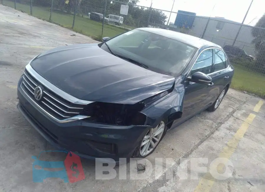 1VWSA7A38LC014834 Photo# 2