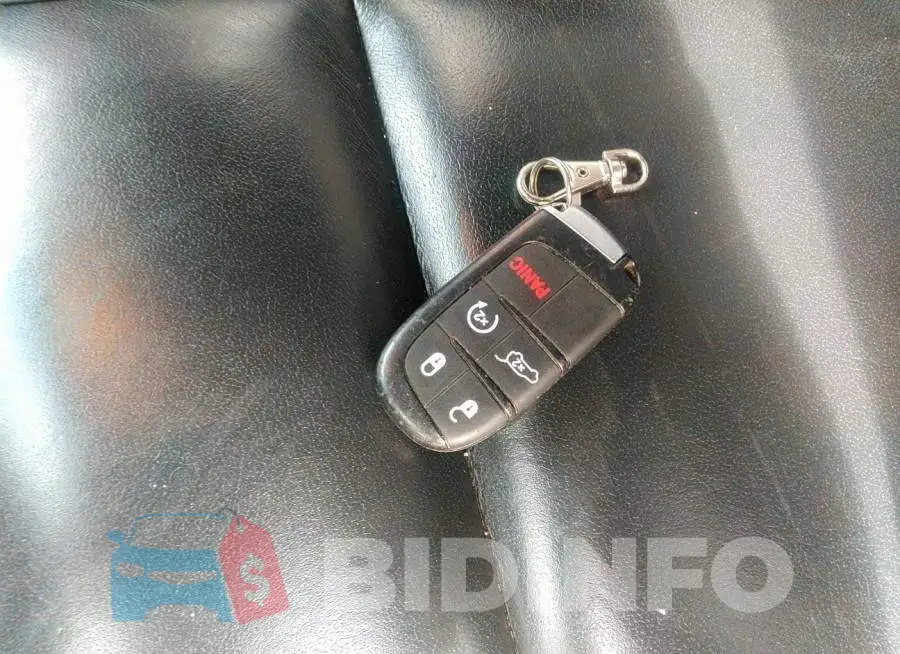 1C4RDJDG6HC758122 Photo# 11