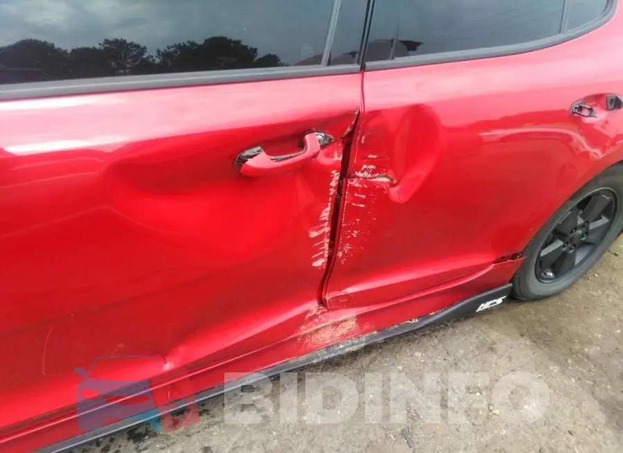 KNAE55LCXJ6035196 Photo# 6