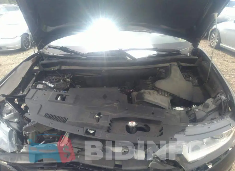 JA4AD2A35JZ052289 Photo# 10