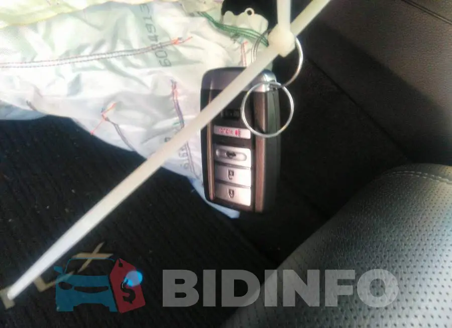 19UUB2F59JA005690 Photo# 11