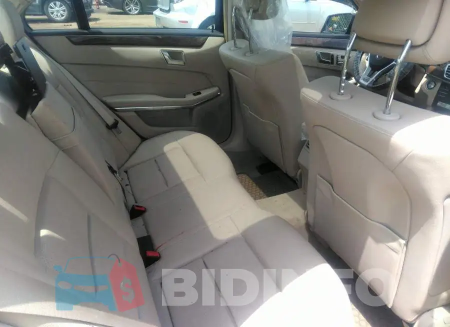 WDDHF5KB6GB265152 Photo# 8