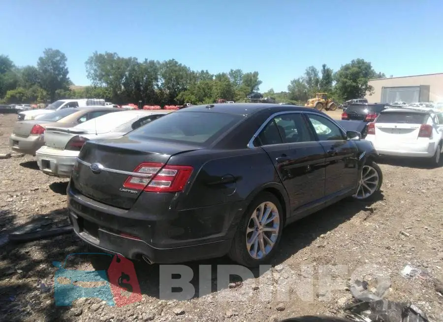 1FAHP2F88HG110424 Photo# 4